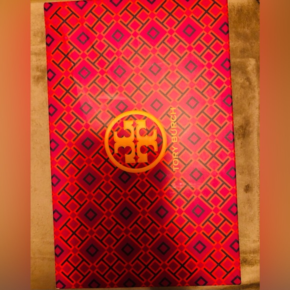 NWT TORY BURCH SNEAKER/ BOX included⭐️100% Authentic 🌷 - Picture 11 of 11